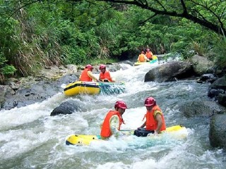 长白山天池水第一漂流