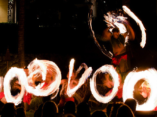 夏威夷鲁奥文化村传统宴会