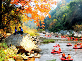 湖南龙底漂流