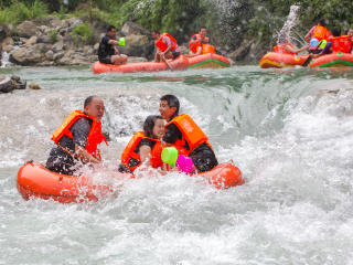 武隆仙女峡漂流