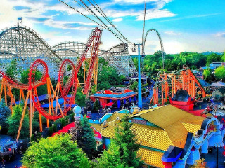 六旗魔术山主题乐园