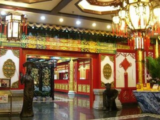 莱太美食街