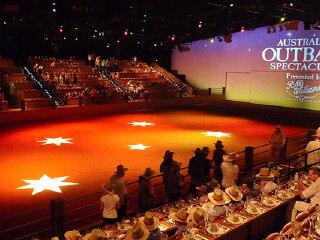 黄金海岸室内牛仔show《澳野奇观》