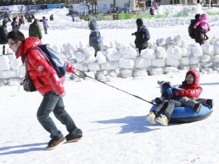 龙潭湖冰雪嘉年华