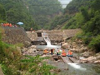 龙王山漂流