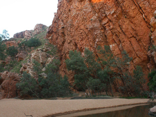 艾米丽和杰西裂缝公园