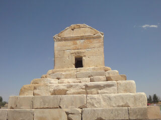 帕萨尔加德遗址