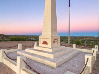 艾丽丝泉纪念公墓