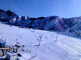 新疆白云国际滑雪场