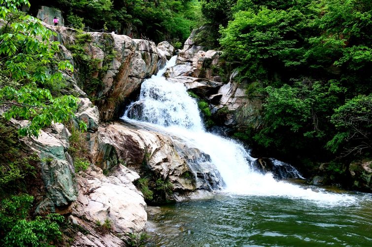 麻城桐梘衝瀑布群風景區