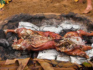 夏威夷鲁奥文化村传统宴会