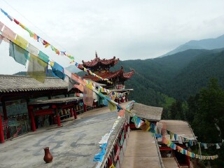 峡群寺森林公园