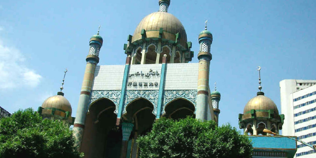 汗腾格里寺风景图片