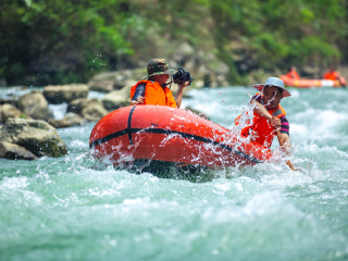 武隆仙女峡漂流