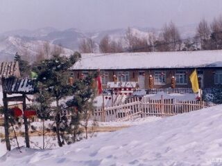 玉泉霜雪滑雪场