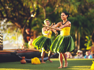 夏威夷鲁奥文化村传统宴会