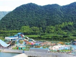 白龙潭水上乐园