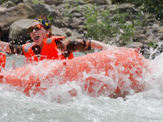 武隆仙女峡漂流