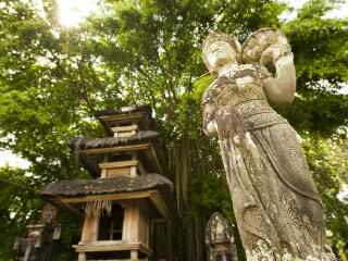 摩由罗水之宫殿