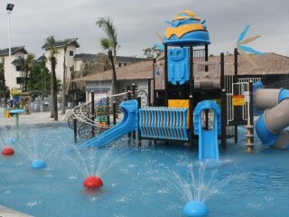 金水台太阳岛水上乐园