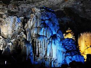 河池凤山鸳鸯洞