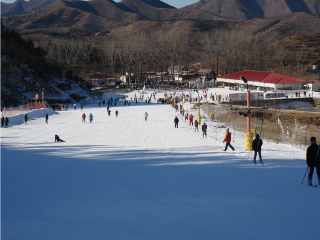 九龙山滑雪场