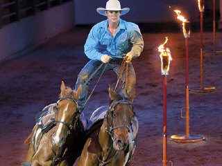 黄金海岸室内牛仔show《澳野奇观》