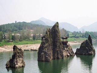 岛潭三峰