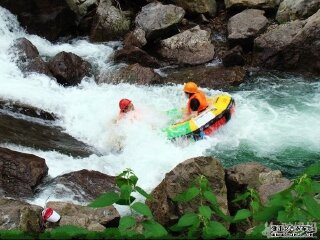 龙王山漂流