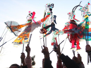 北京小蚂蚁袖珍人皮影艺术团