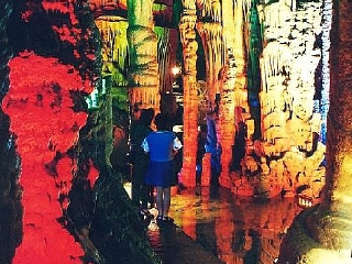 石洞村溶洞