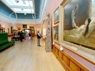 巴斯维多利亚艺术馆