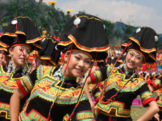 小凉山彝族山寨