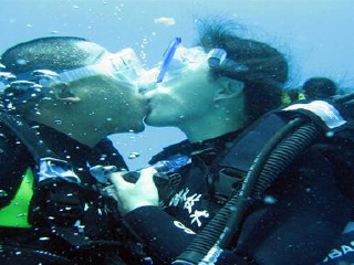 【潜水】欢乐港湾