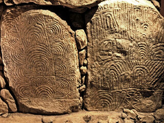 加夫里尼斯石碑岛