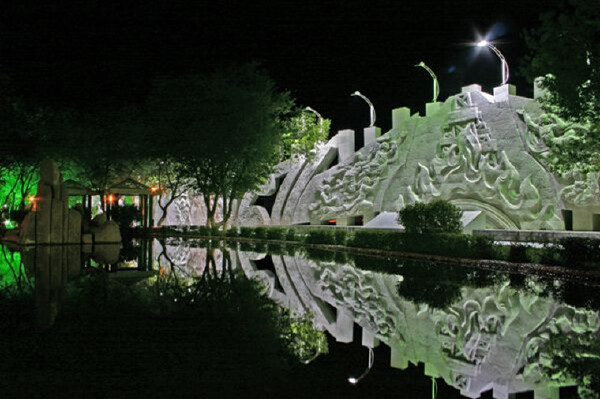 阳光水世界图片