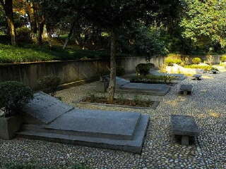 菊花台九烈士墓