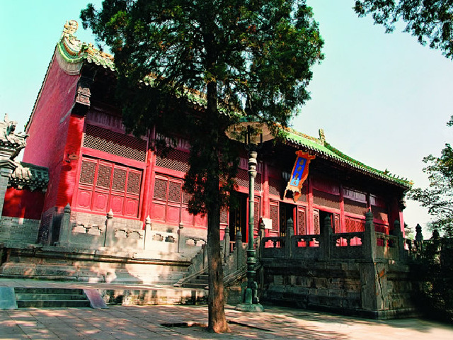 灵岩寺游览千佛殿攻略 灵岩寺游玩攻略大全 途牛移动站