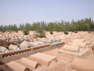 秃黑鲁克帖木尔汗麻扎