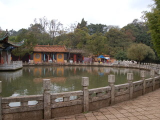 昆明黑龙潭风景区