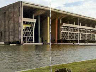 昌迪加尔高等法院