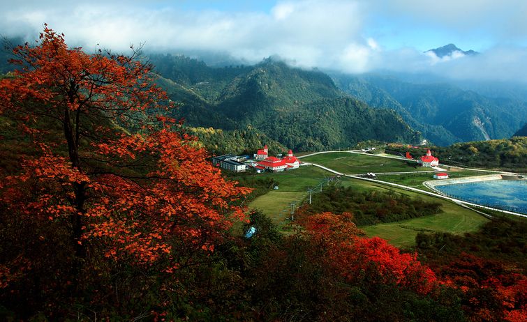 国际山地旅游度假区—引领健康旅游新时尚