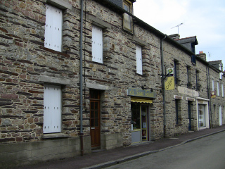 布罗塞利昂德森林