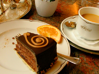 Q1大厦360度天空塔观景台