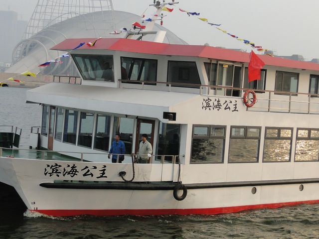 天津海河外滩滨海游船
