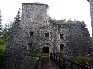 阿尔卑斯的长城