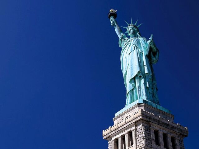  美国东西海岸-夏威夷-多伦多16日游>东航西南起止, 赠女神像游船  含