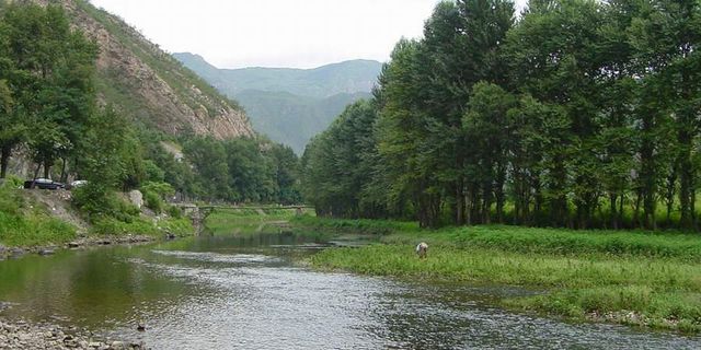 【涇源涇河源圖片】涇源縣風景圖片_旅遊景點照片_途牛