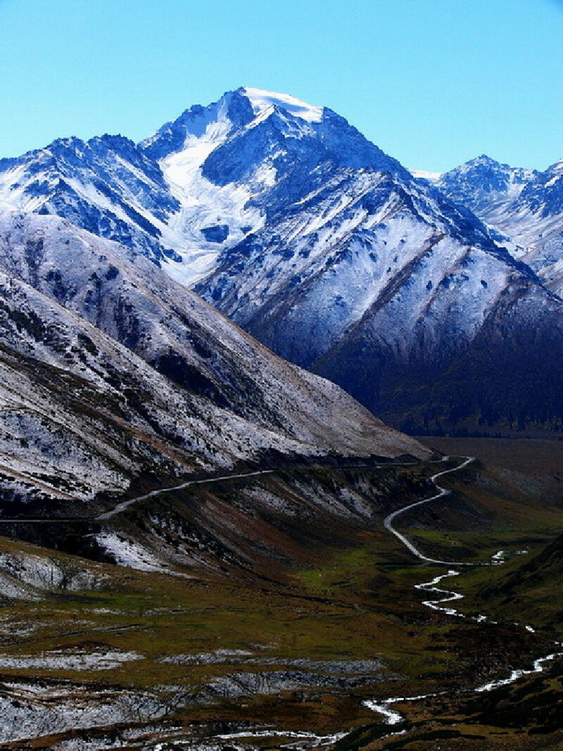 阿克苏托木尔峰旅游图片