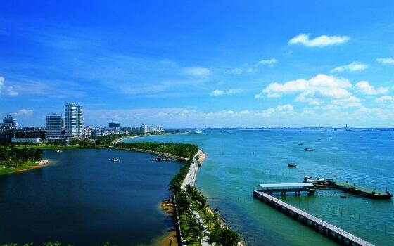 地址:广东省湛江市麻章区东海岛是一个平坦而开阔的大海岛,面积286